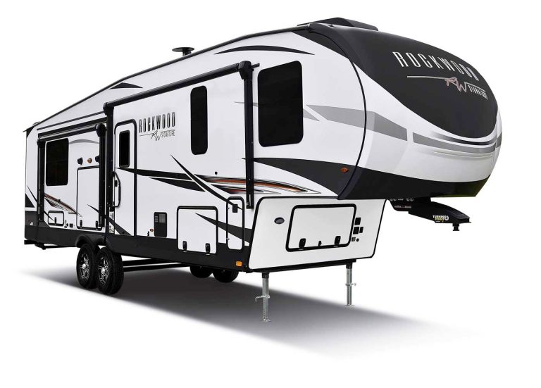 Rockwood Signature Fifth Wheel exterior in white